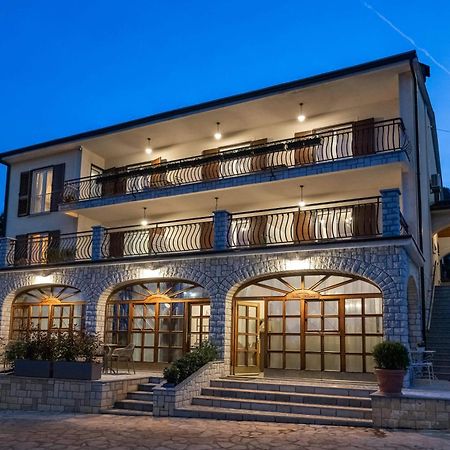 Villa Klaric ロヴラン エクステリア 写真