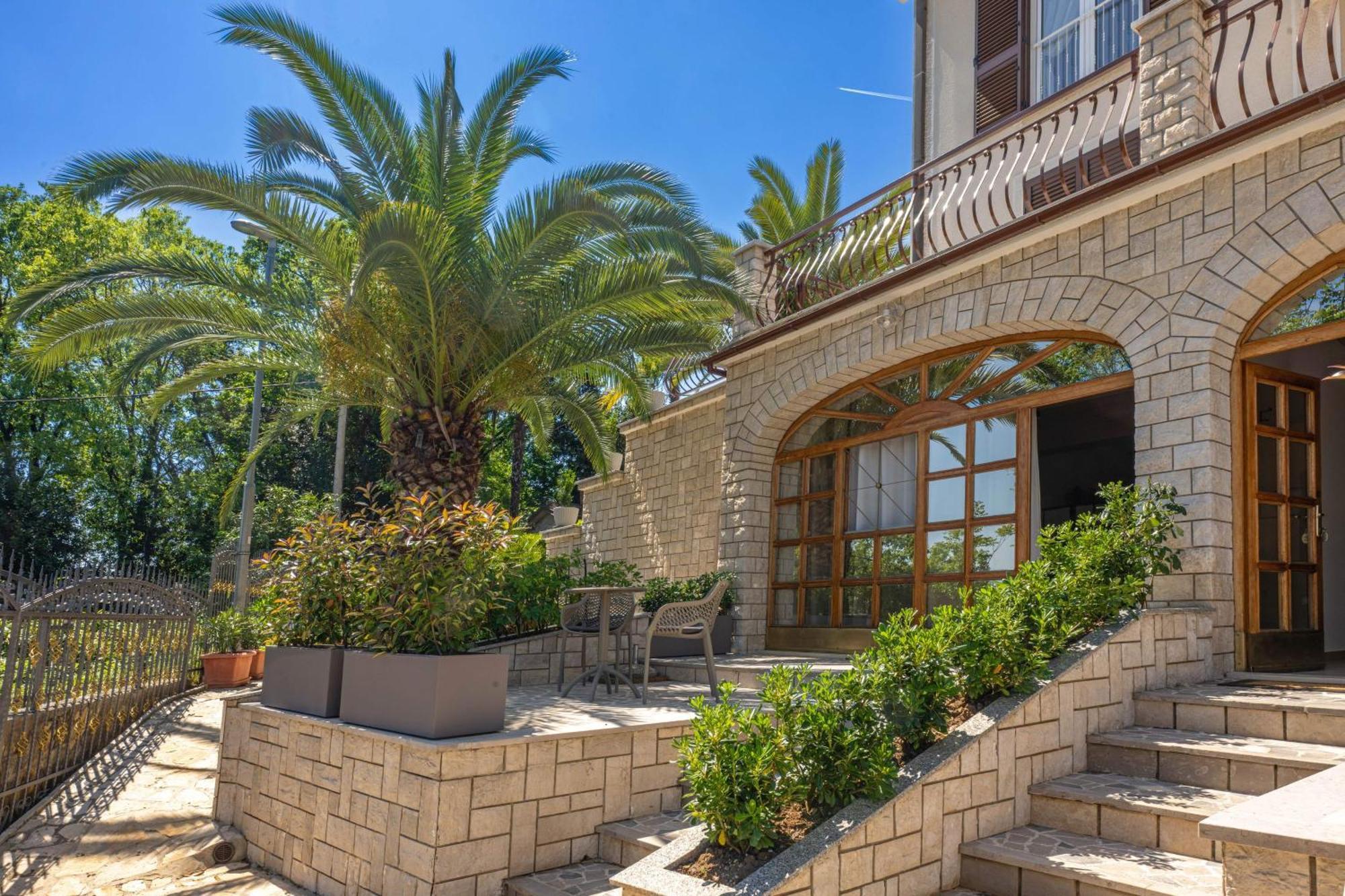 Villa Klaric ロヴラン エクステリア 写真
