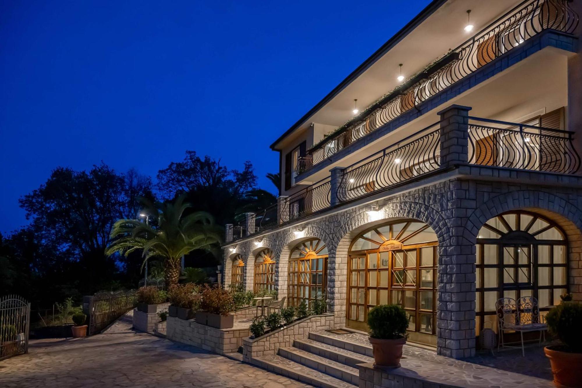 Villa Klaric ロヴラン エクステリア 写真